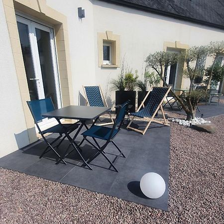 Le Coup De Foudre Bed & Breakfast Le Molay-Littry ภายนอก รูปภาพ