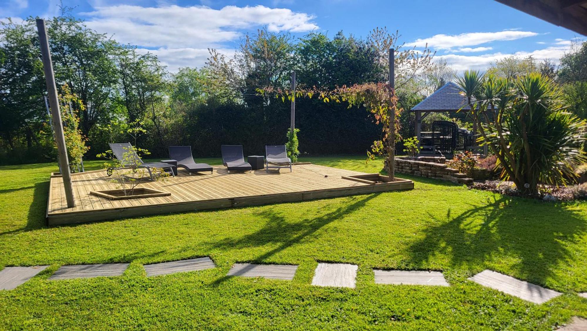 Le Coup De Foudre Bed & Breakfast Le Molay-Littry ภายนอก รูปภาพ